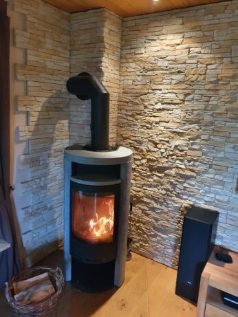 Natursteinverblender Kamin
